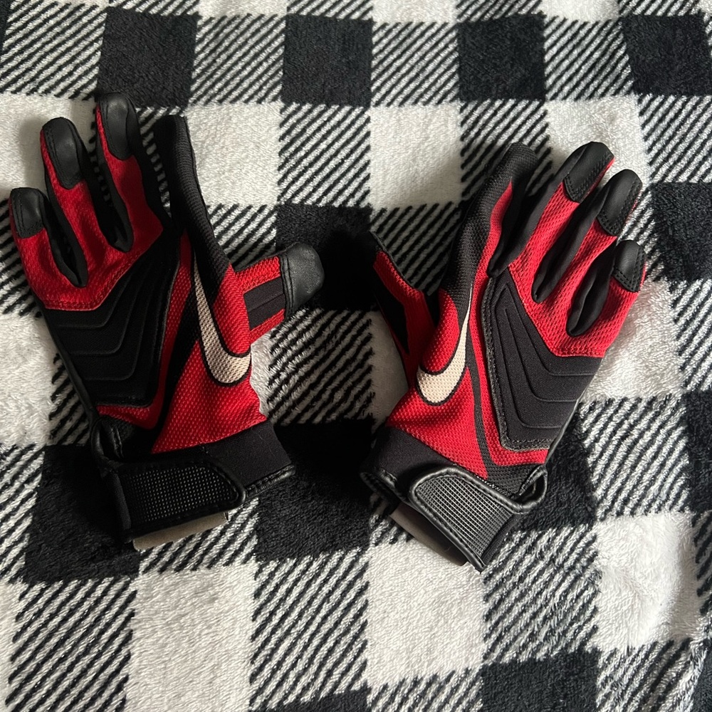 Youth Nike Football Gloves